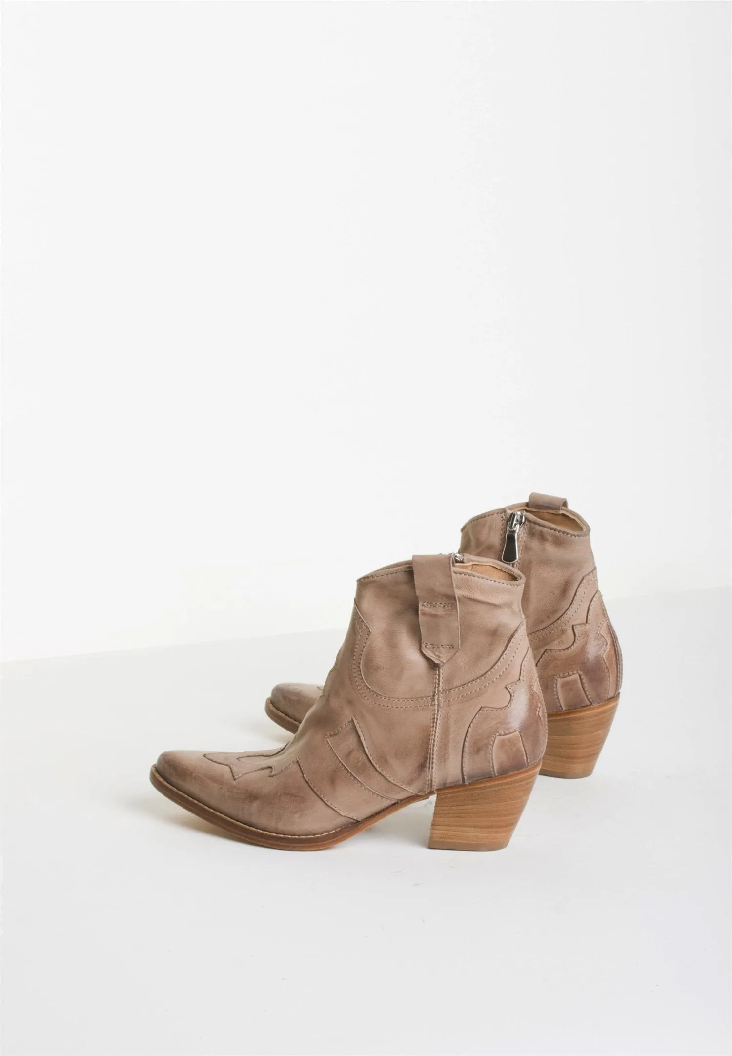 Lucy Taupe Western Boots