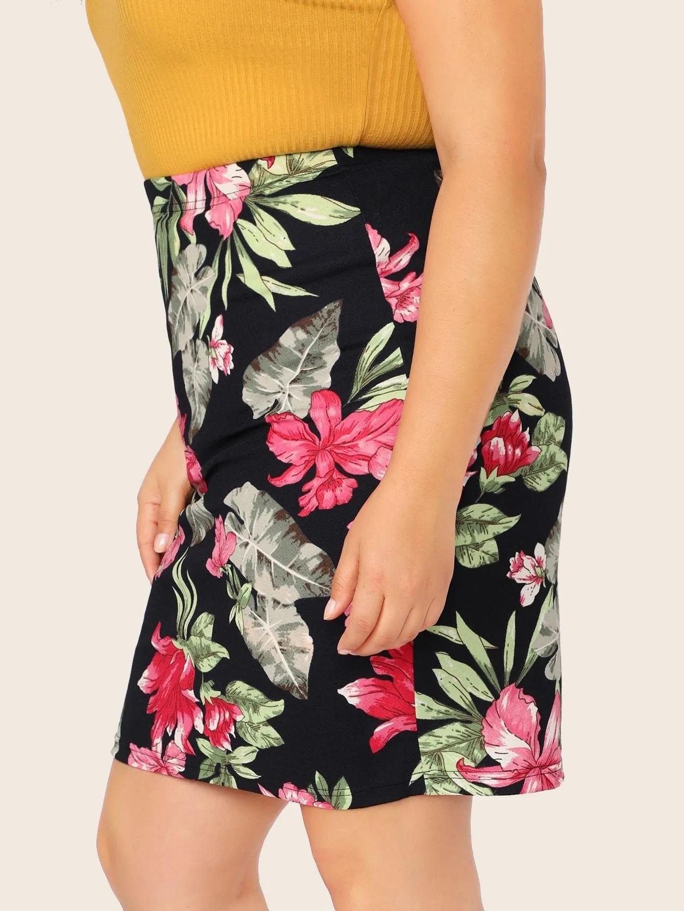 SHEIN Plus Floral Print Pencil Skirt